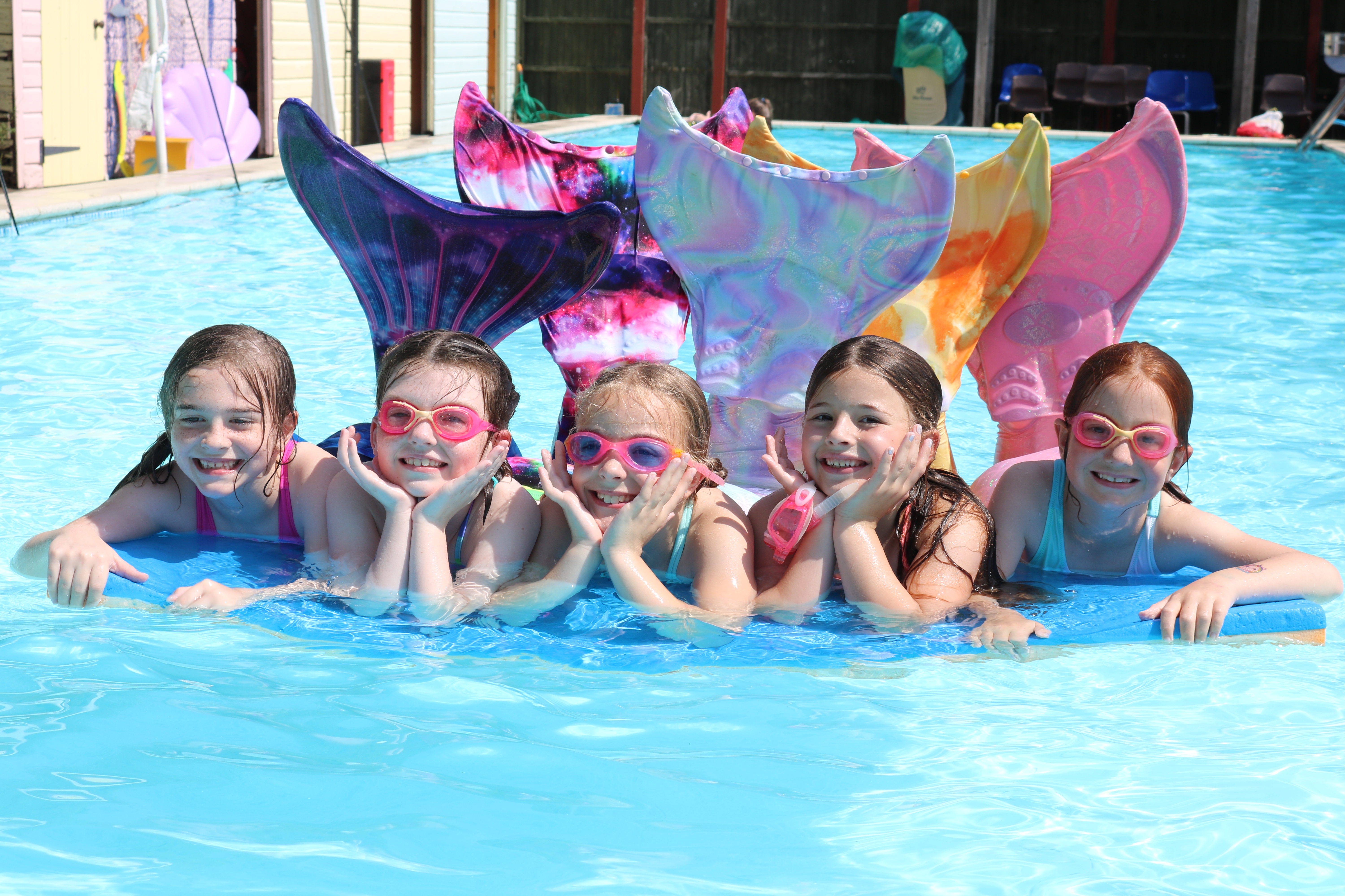 Mermaid swimming session